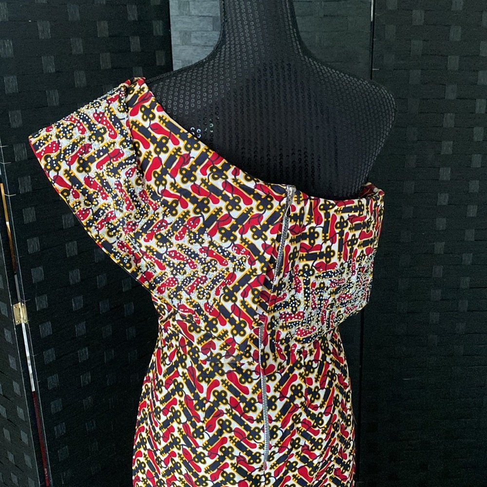 One Shoulder Dress - Picture 14 of 17